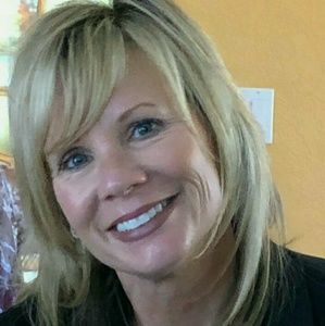 Meet your Posher, Sharon